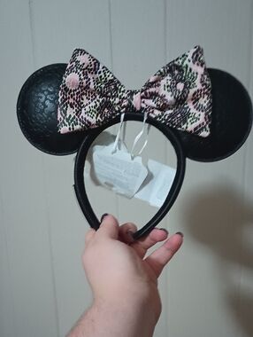 Disney Loungefly Animal Kingdom Minnie Ears